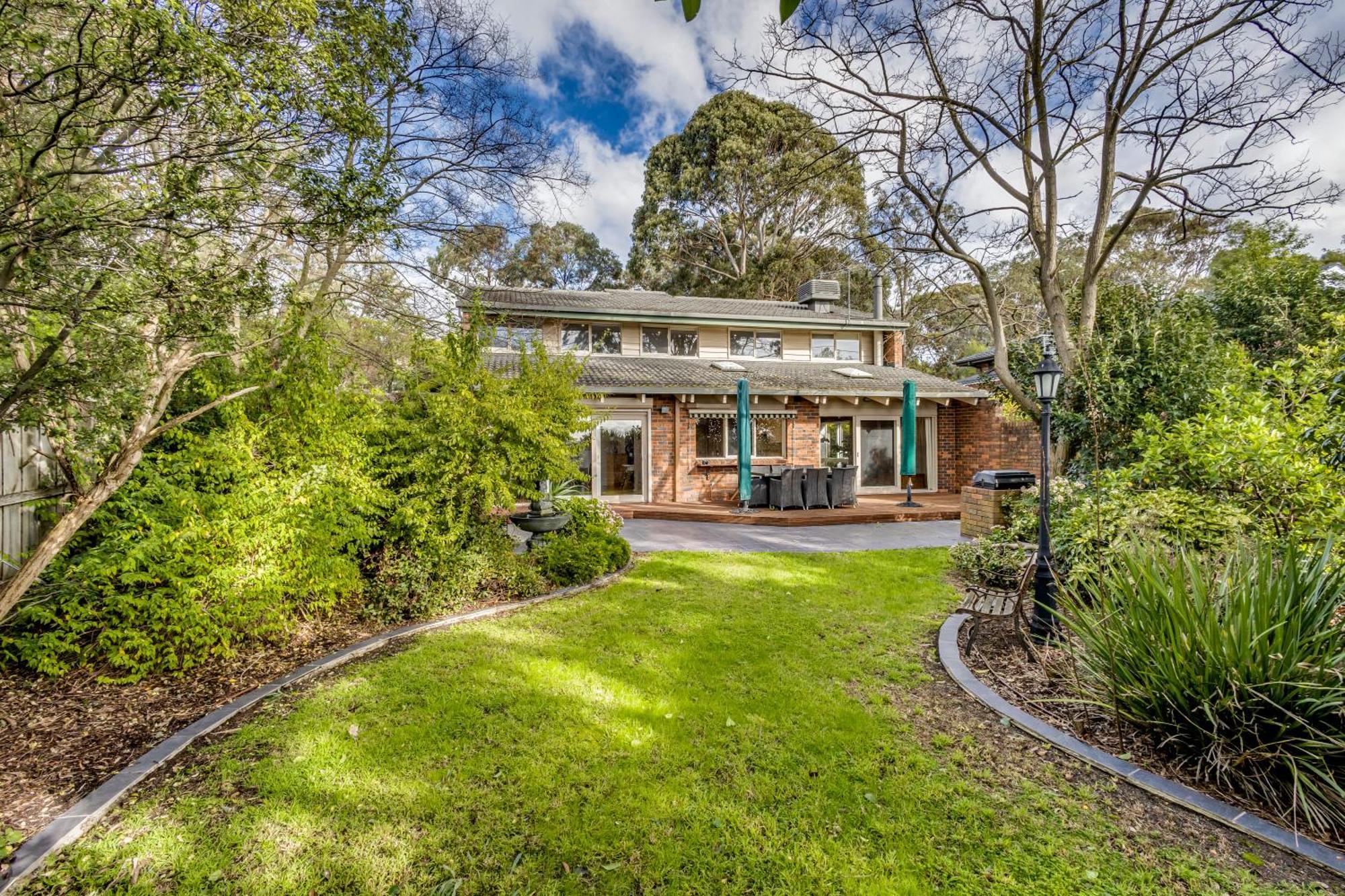 Stunning Villa Near Wildlife Parks And Forests Wheelers Hill Exterior photo